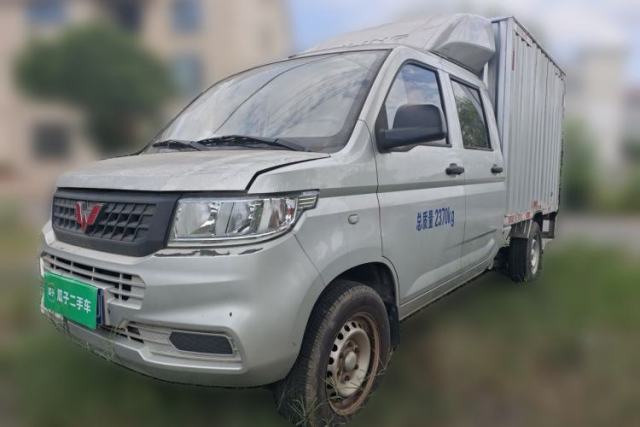 Used Wuling Rongguang New Truck 2023 2.0L Double-Cab Extended-Size Base Version LJM20B