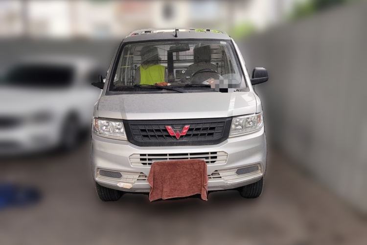 Used Wuling Rongguang New Truck 2023 2.0L Single-Row Extended Version Base Model LJM20B Front