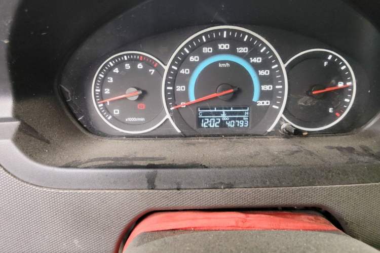 Used Wuling Rongguang New Truck 2023 2.0L Single-Row Extended Version Base Model LJM20B Odometer Close Up