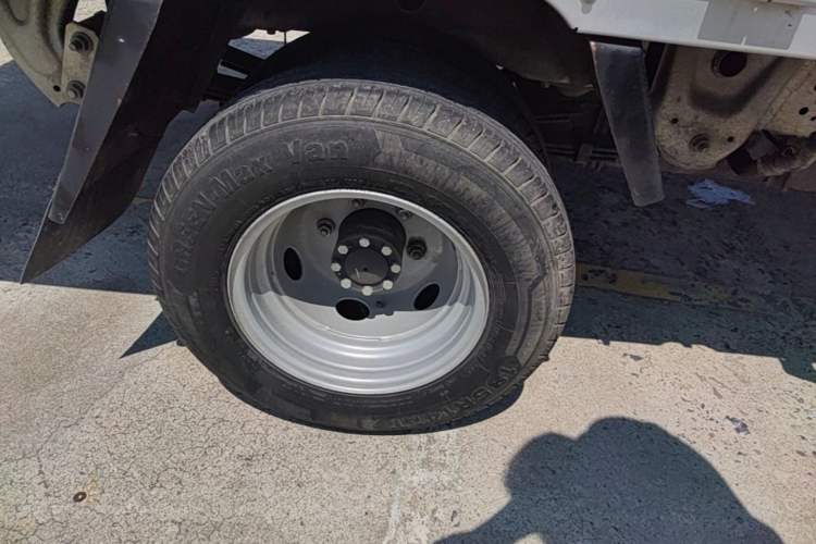 Used Wuling Rongguang New Truck 2024 2.0L Extra-Long Double-Cab Version with Dual Rear Wheels – Comfort Edition Exterior 5