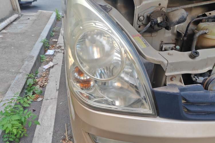 Used Wuling Rongguang S  Right Front Headlight