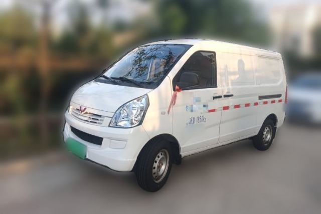 Used Wuling Rongguang S 2018 Wuling Rongguang S light-duty closed-body van, manual transmission, 1.2-liter engine, 2 seats