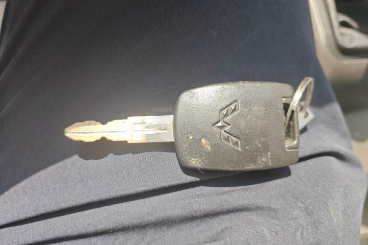 Used Wuling Rongguang S 2021 1.2L Base Model 5-Seater LSI Vehicle Key