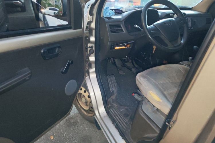 Used Wuling Rongguang S 2021 1.2L Base Model 7-Seater LSI Driver Seat