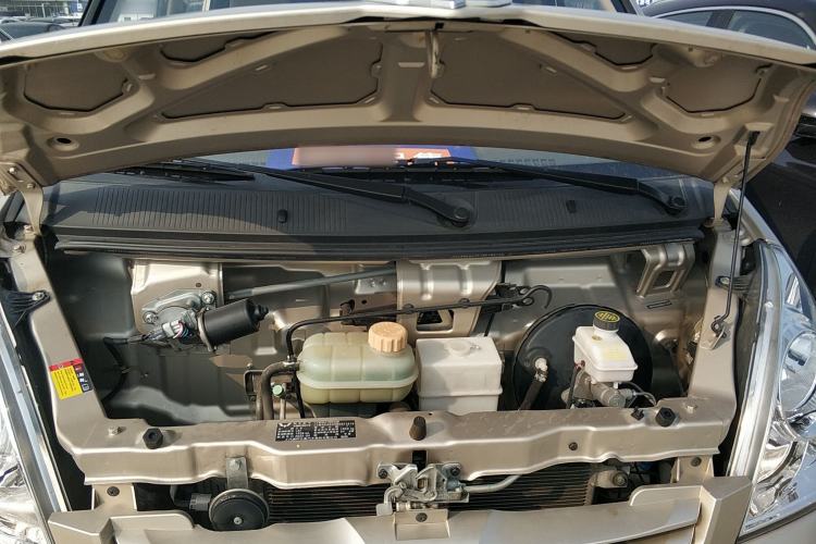 Used Wuling Rongguang S 2021 1.2L Base Model 7-Seater LSI Engine Bay