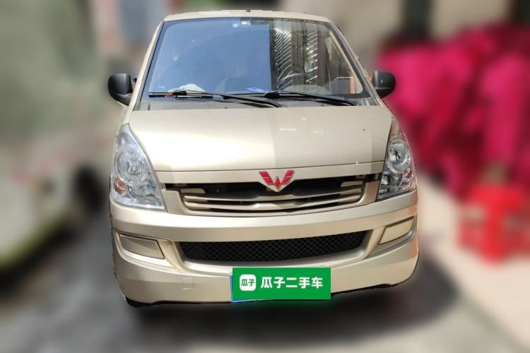 Used Wuling Rongguang S 2021 1.2L Standard Model Window-Sealed Car with Air Conditioning 5 Seats LSI Front