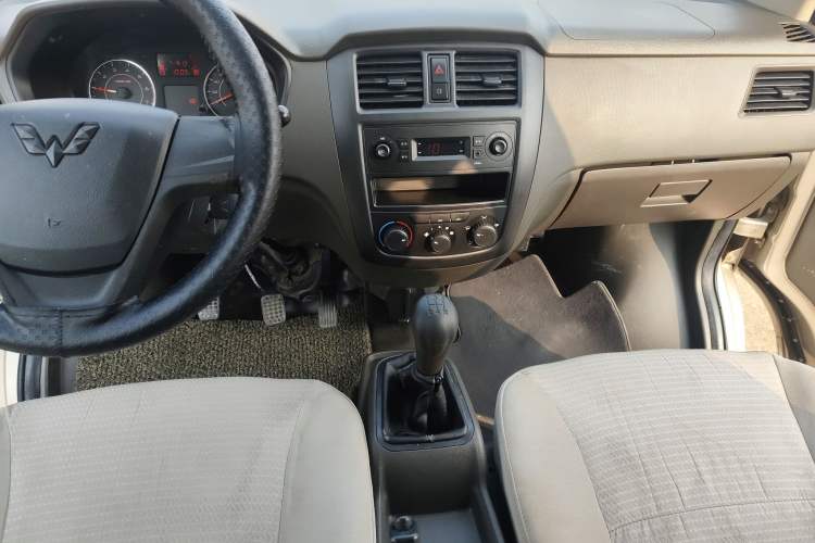 Used Wuling Rongguang S 2021 1.2L Base Model 7-Seater LSI Gear Lever