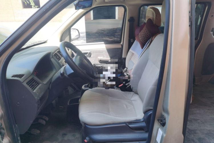 Used Wuling Rongguang S 2021 1.2L Base Model 7-Seater LSI Left Front Seat
