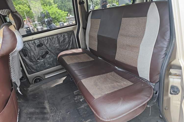 Used Wuling Rongguang S 2021 1.2L Standard Edition Air-Conditioned 5-Seater LSI Left Rear Seat