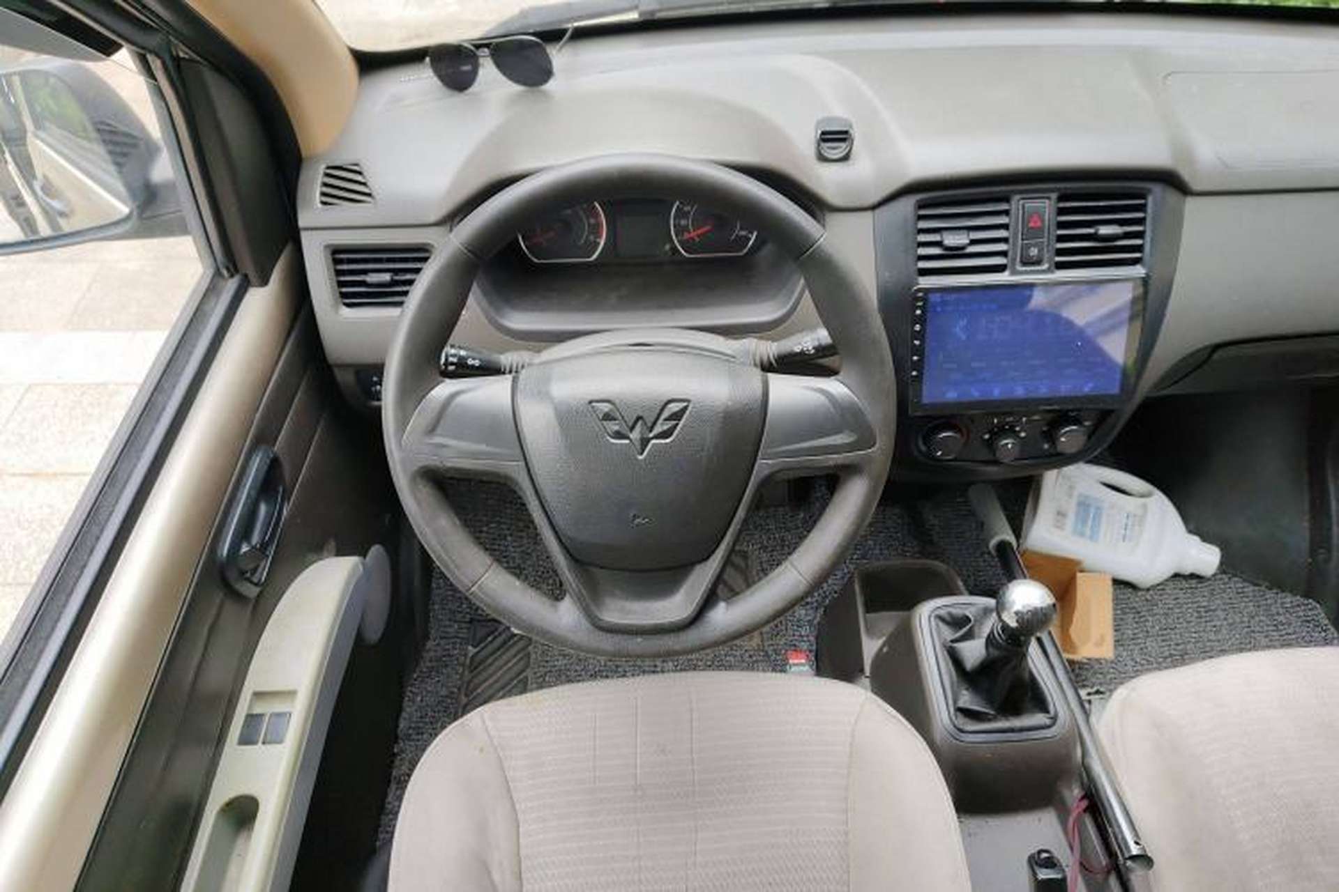 Used Wuling Rongguang S 2021 1.2L Standard Edition Air-Conditioned 5-Seater LSI Steering Wheel