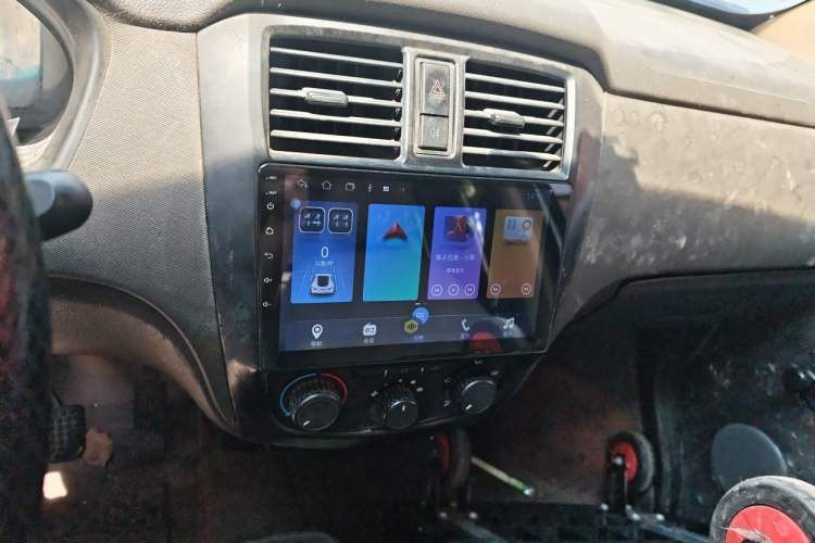 Used Wuling Rongguang S 2021 1.2L Base Model Window-Sealed 2-Seat LSI Car Audio And AC Panel