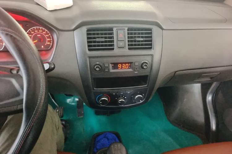 Used Wuling Rongguang S 2021 1.2L Base Model 7-Seater LSI Audio And AC Panel