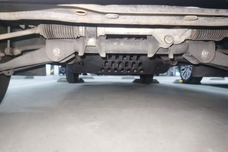 Used Wuling Rongguang S 2021 1.2L Standard Version with Power Steering 5-Seater LSI Chassis Front