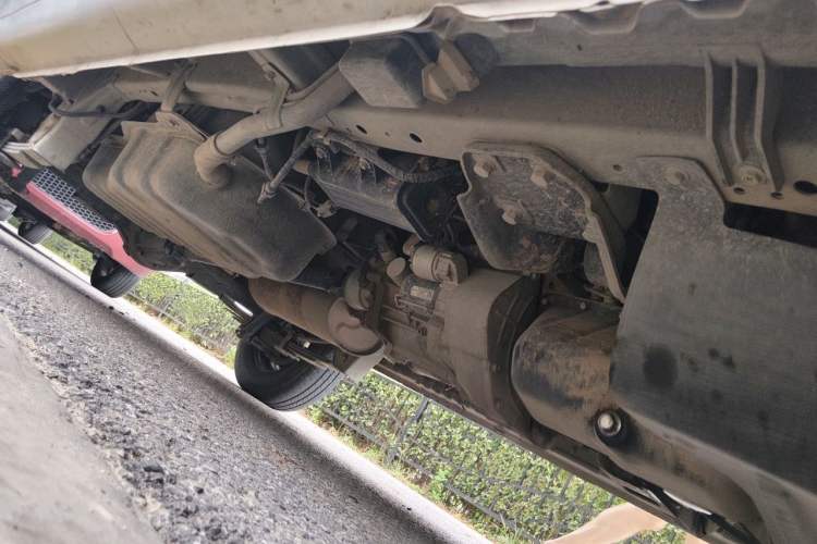 Used Wuling Rongguang S 2021 1.2L Base Model Window-Sealed 2-Seat LSI Car Chassis Front Right