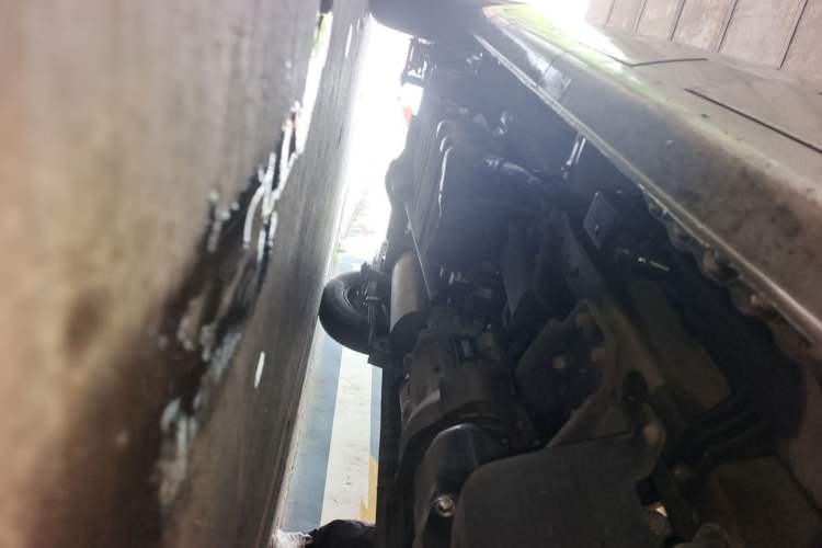 Used Wuling Rongguang S 2021 1.2L Base Model 7-Seater LSI Chassis Front Right