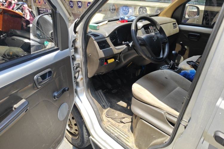 Used Wuling Rongguang S 2021 1.2L Base Model 7-Seater LSI Driver Seat