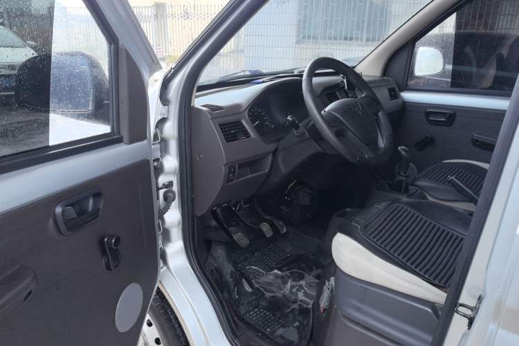 Used Wuling Rongguang S 2021 1.2L Base Model Window-Sealed 2-Seat LSI Car Driver Seat