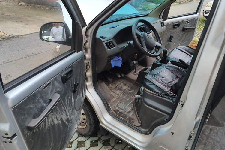 Used Wuling Rongguang S 2021 1.2L Standard Edition Air-Conditioned 7-Seater LSI Driver Seat