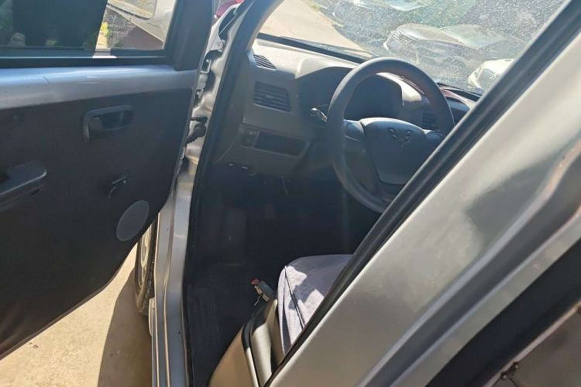 Used Wuling Rongguang S 2021 1.2L Base Model Window-Sealed 2-Seat LSI Car Driver Seat