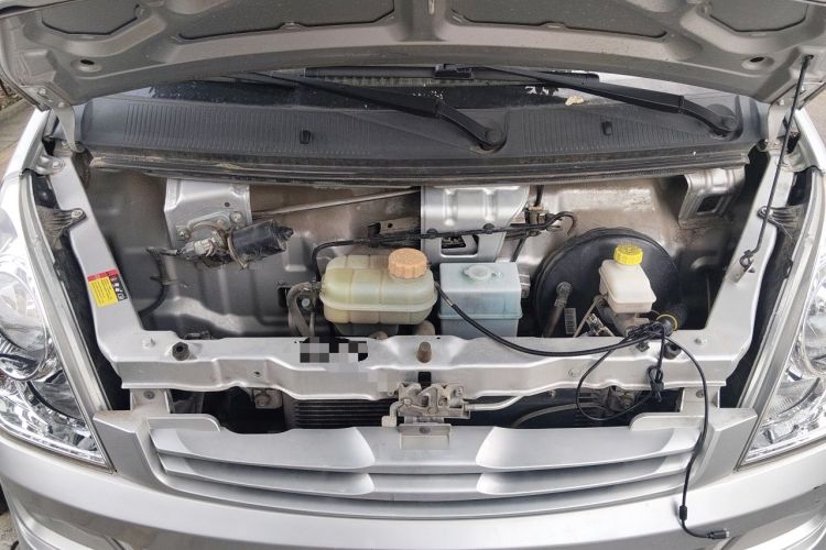 Used Wuling Rongguang S 2021 1.2L Base Model Window-Sealed 2-Seat LSI Car Engine Bay