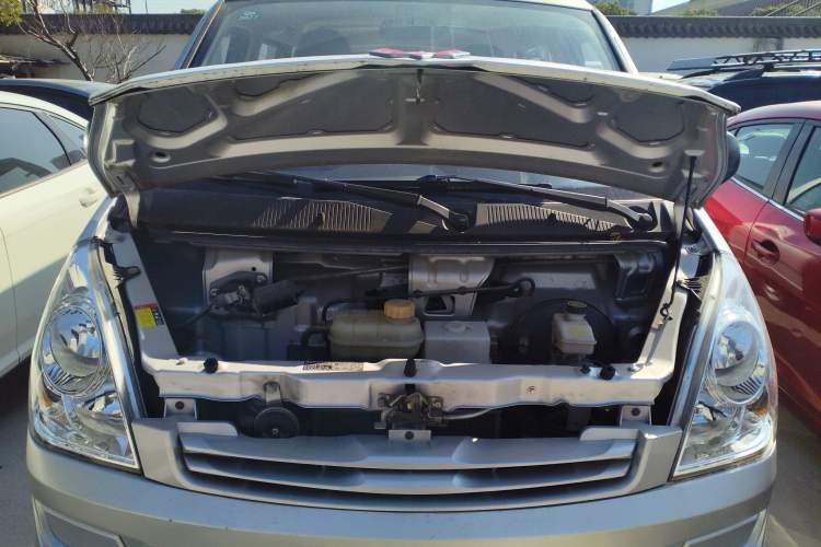 Used Wuling Rongguang S 2021 1.2L Standard Version with Power Steering 5-Seater LSI Engine Bay