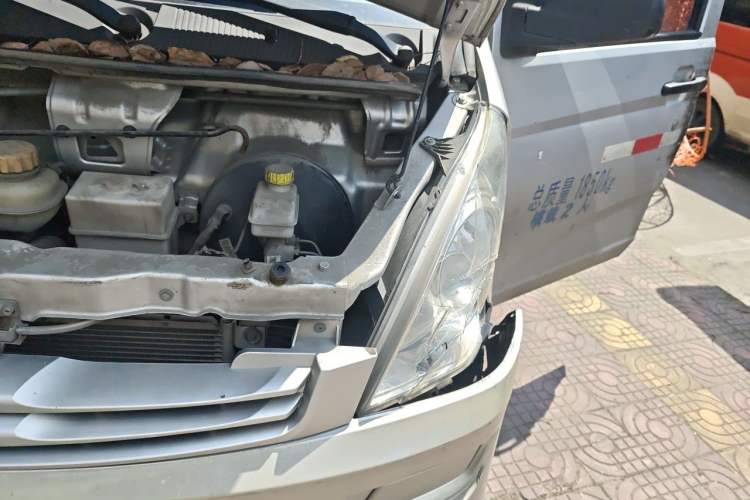 Used Wuling Rongguang S 2021 1.2L Base Model Window-Sealed 2-Seat LSI Car Engine Bay Left
