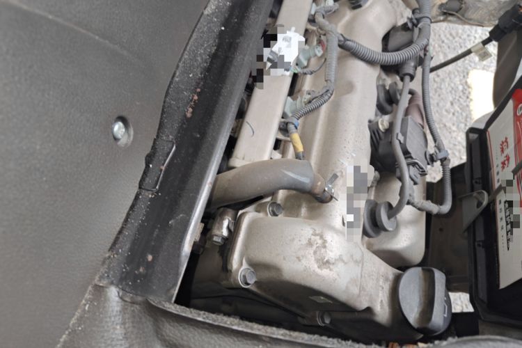 Used Wuling Rongguang S 2021 1.2L Standard Edition Air-Conditioned 7-Seater LSI Engine Bay Right