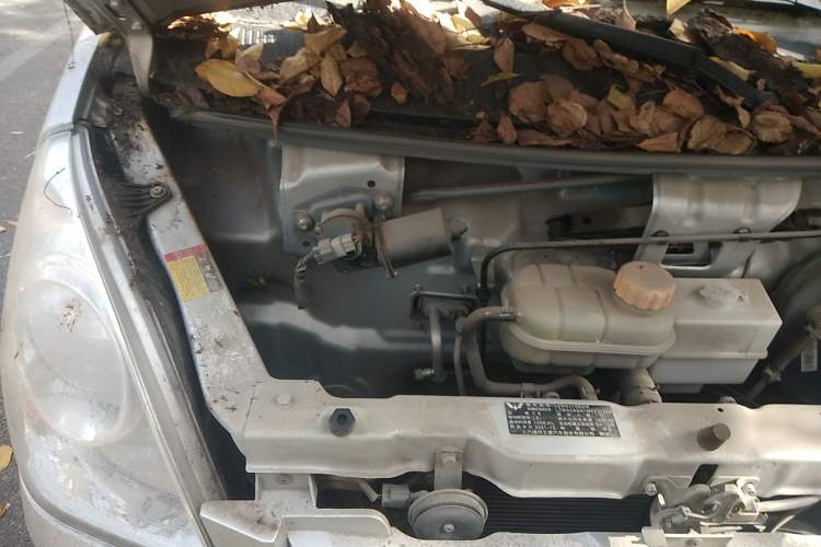 Used Wuling Rongguang S 2021 1.2L Base Model 7-Seater LSI Engine Bay Right