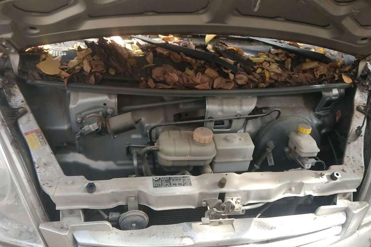 Used Wuling Rongguang S 2021 1.2L Base Model 7-Seater LSI Engine Bay