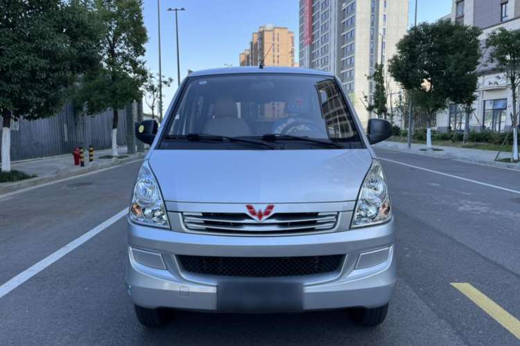 Used Wuling Rongguang S 2021 1.2L Base Model 7-Seater LSI Exterior 1