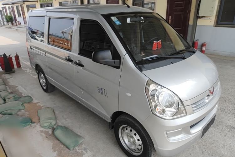 Used Wuling Rongguang S 2021 1.2L Base Model 7-Seater LSI Exterior 1
