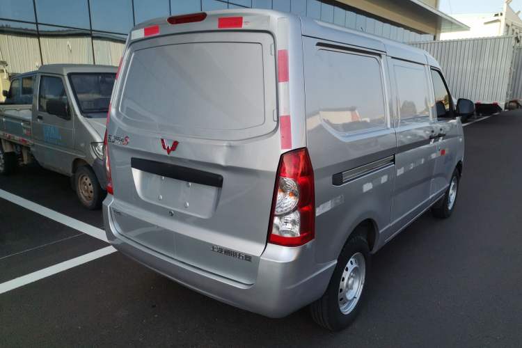 Used Wuling Rongguang S 2021 1.2L Base Model Window-Sealed 2-Seat LSI Car Exterior 5