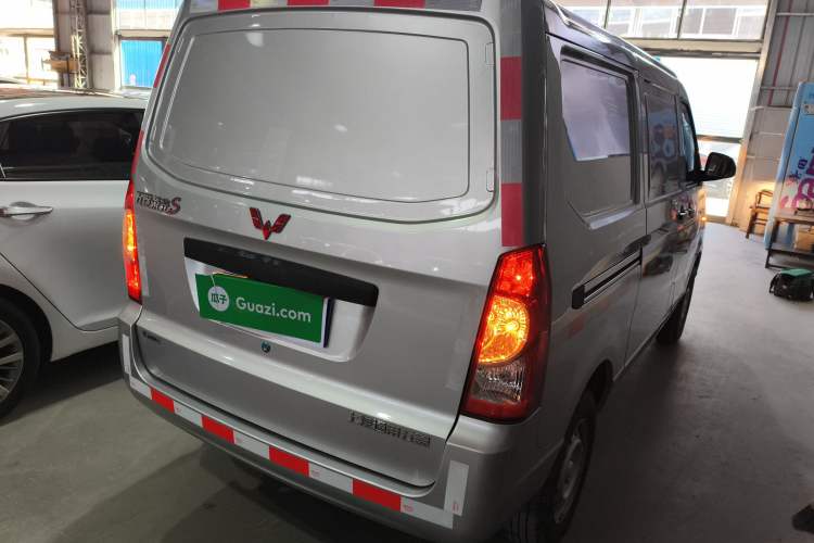 Used Wuling Rongguang S 2021 1.2L Standard Model Enclosed-Window Vehicle Power-Assist Version 2 Seats LSI Exterior 5