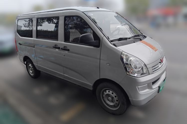 Used Wuling Rongguang S 2021 1.2L Standard Edition Air-Conditioned 7-Seater LSI Front Right 45 Deg