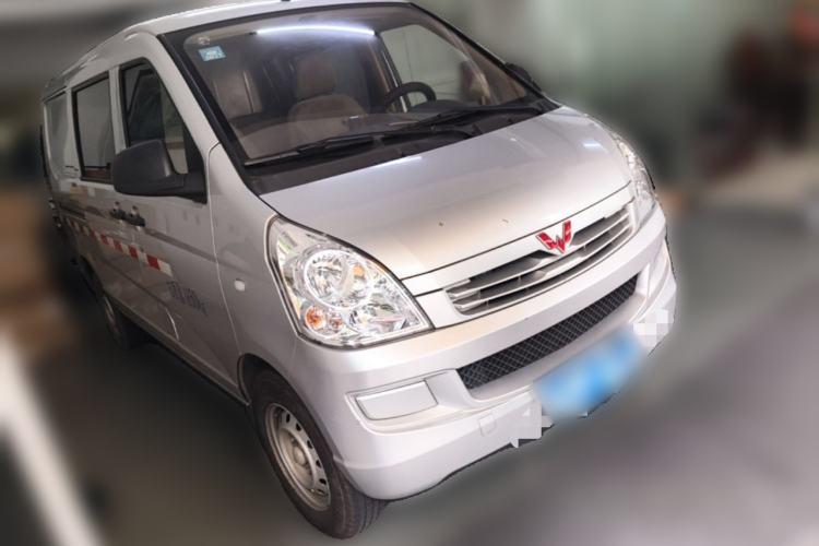 Used Wuling Rongguang S 2021 1.2L Base Model 5-Seater LSI Front Right 45 Deg