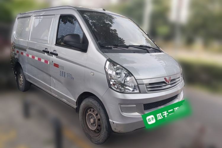 Used Wuling Rongguang S 2021 1.2L Base Model Window-Sealed 2-Seat LSI Car Front Right 45 Deg