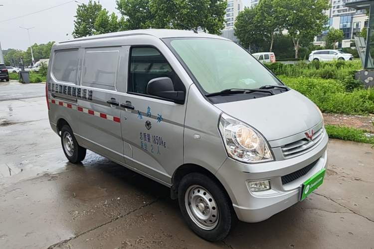 Used Wuling Rongguang S 2021 1.2L Base Model Window-Sealed 2-Seat LSI Car Front Right 45 Deg