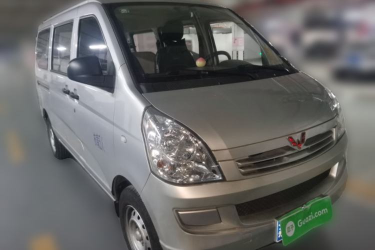 Used Wuling Rongguang S 2021 1.2L Standard Version with Power Steering 5-Seater LSI Front Right 45 Deg