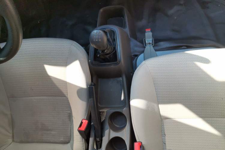 Used Wuling Rongguang S 2021 1.2L Base Model Window-Sealed 2-Seat LSI Car Gear Lever