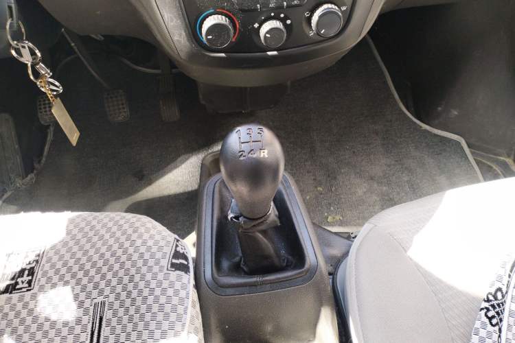 Used Wuling Rongguang S 2021 1.2L Base Model Window-Sealed 5-Seat LSI Car Gear Lever