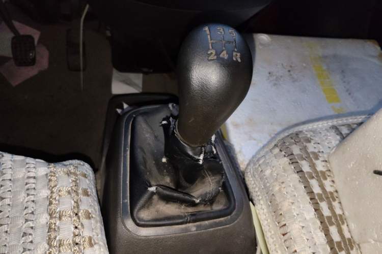 Used Wuling Rongguang S 2021 1.2L Base Model 7-Seater LSI Gear Lever