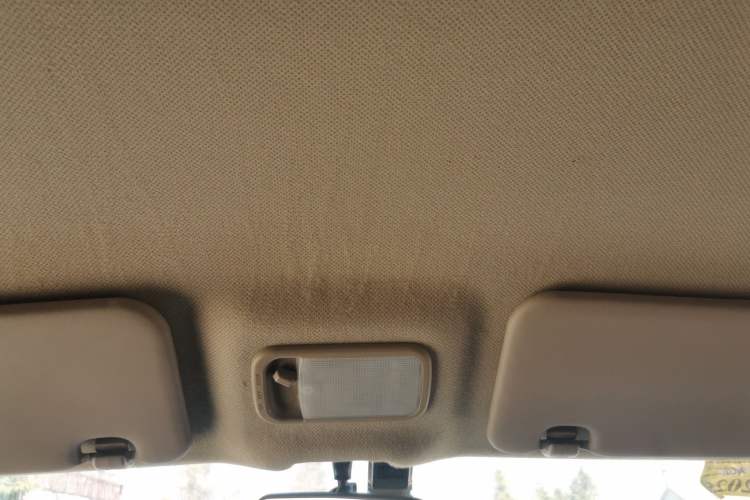 Used Wuling Rongguang S 2021 1.2L Base Model Window-Sealed 2-Seat LSI Car Headliner