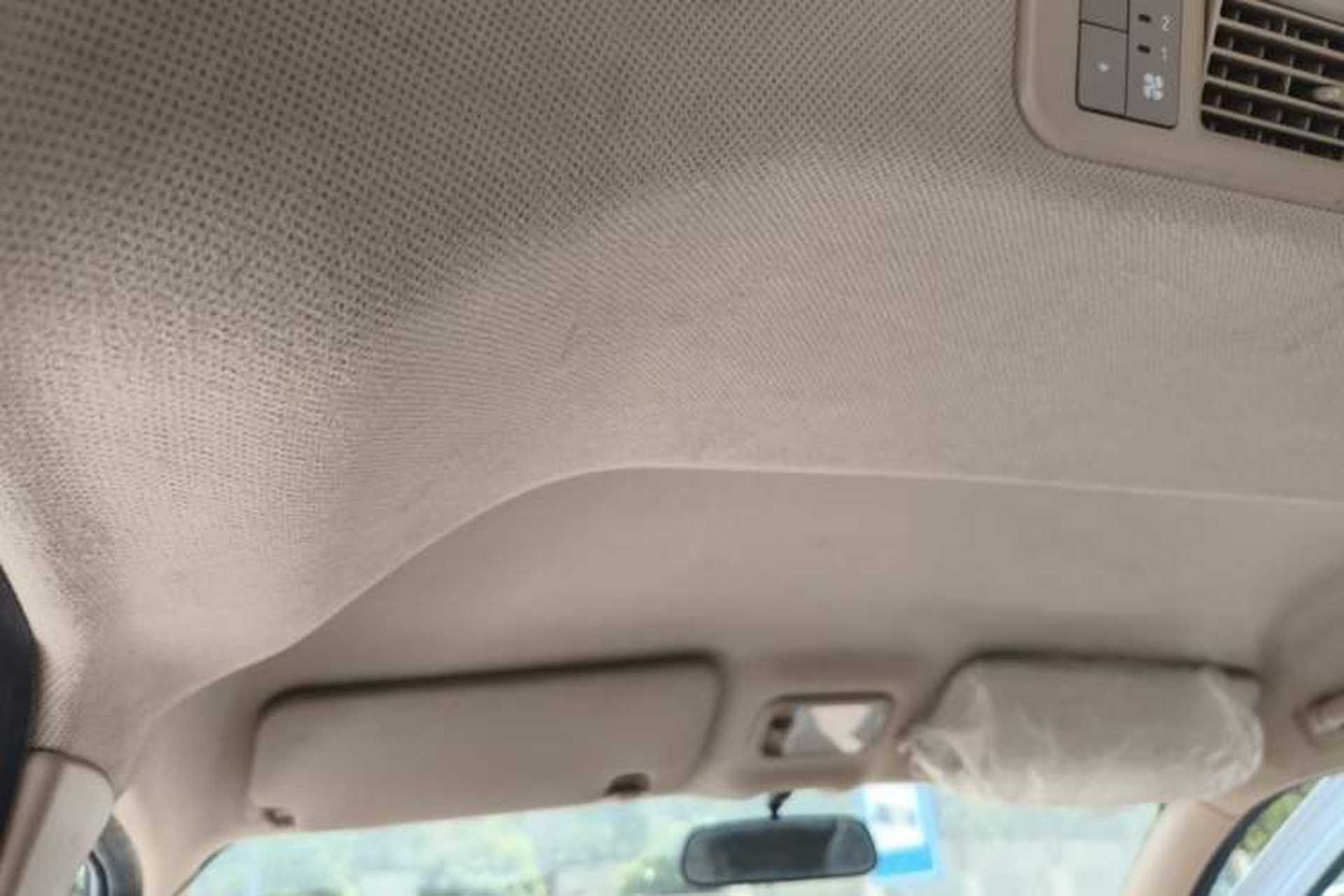 Used Wuling Rongguang S 2021 1.2L Base Model 5-Seater LSI Headliner