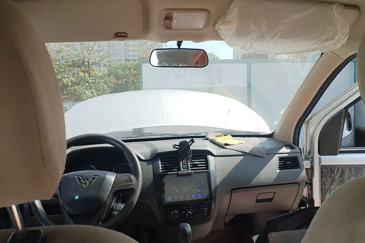 Used Wuling Rongguang S 2021 1.2L Base Model 5-Seater LSI Headliner