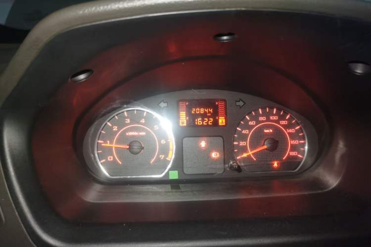 Used Wuling Rongguang S 2021 1.2L Standard Version with Power Steering 5-Seater LSI Instrument Cluster