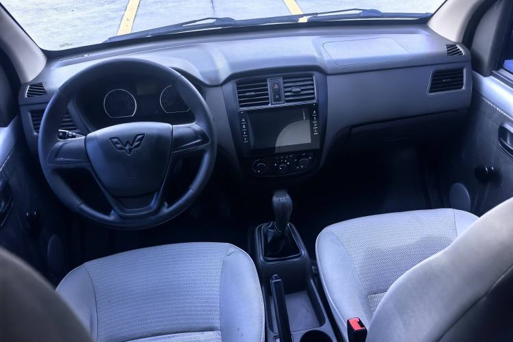Used Wuling Rongguang S 2021 1.2L Base Model 5-Seater LSI Interior 1