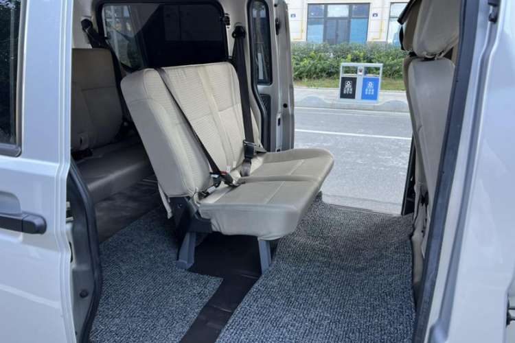 Used Wuling Rongguang S 2021 1.2L Base Model 7-Seater LSI Interior 6