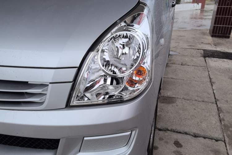 Used Wuling Rongguang S 2021 1.2L Base Model Window-Sealed 2-Seat LSI Car Left Front Headlight