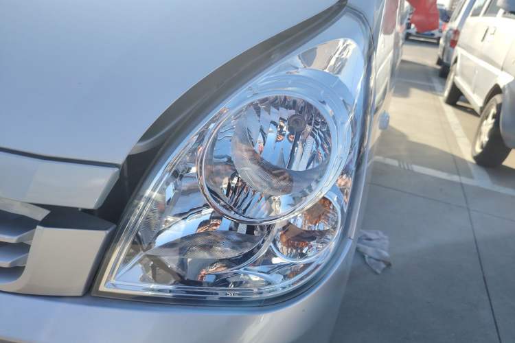 Used Wuling Rongguang S 2021 1.2L Base Model Window-Sealed 2-Seat LSI Car Left Front Headlight