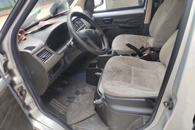 Used Wuling Rongguang S 2021 1.2L Base Model 7-Seater LSI Left Front Seat